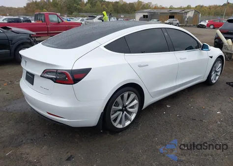 2020 Tesla Model 3 Long Range из США, поврежденный, VIN 5YJ3E1EB5LF791596